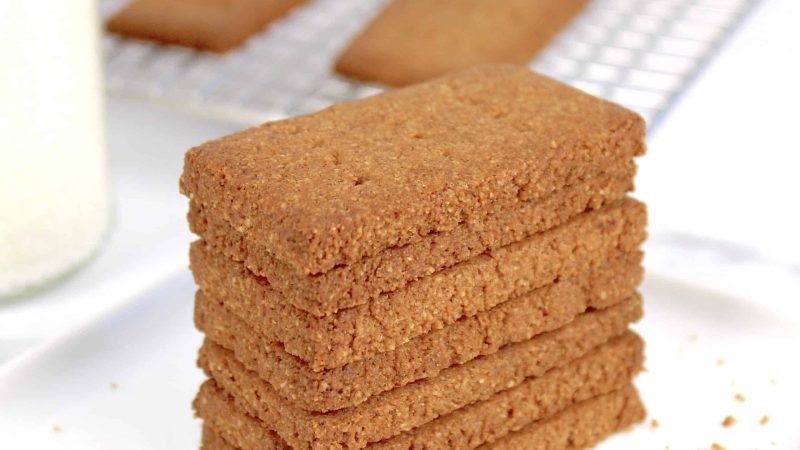 Is it allowed for diabetics to eat Graham Crackers?